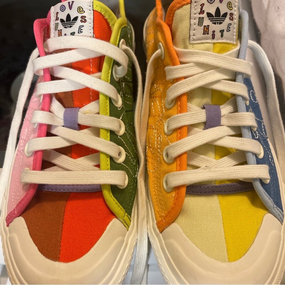 Size 7.5 men Nizza Pride Sneakers. Like new